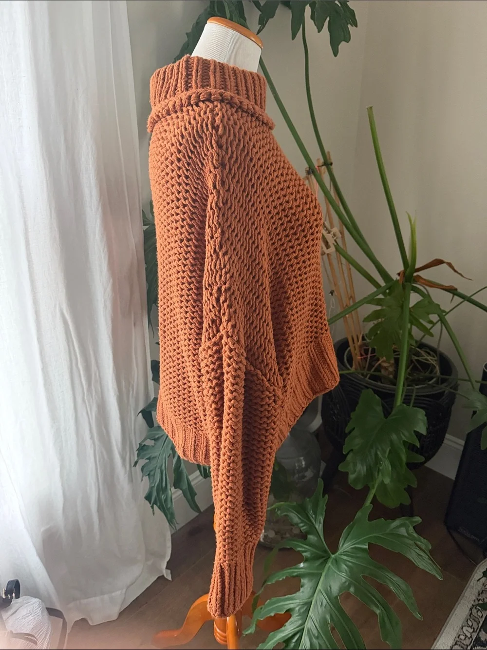 💋Free People Chunky Rust Turtleneck Sweater